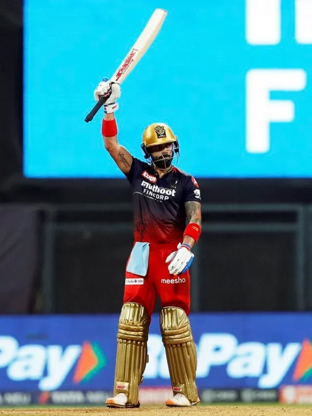 Top 5 highest run scorers in a single season of IPL
